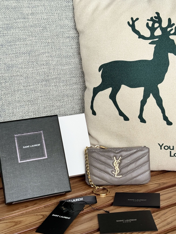 イヴサンローラン財布正面デザイン